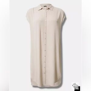 Torrid Washable Crinkle Gauze Drop Shoulder Short Sleeve Button Up Tunic